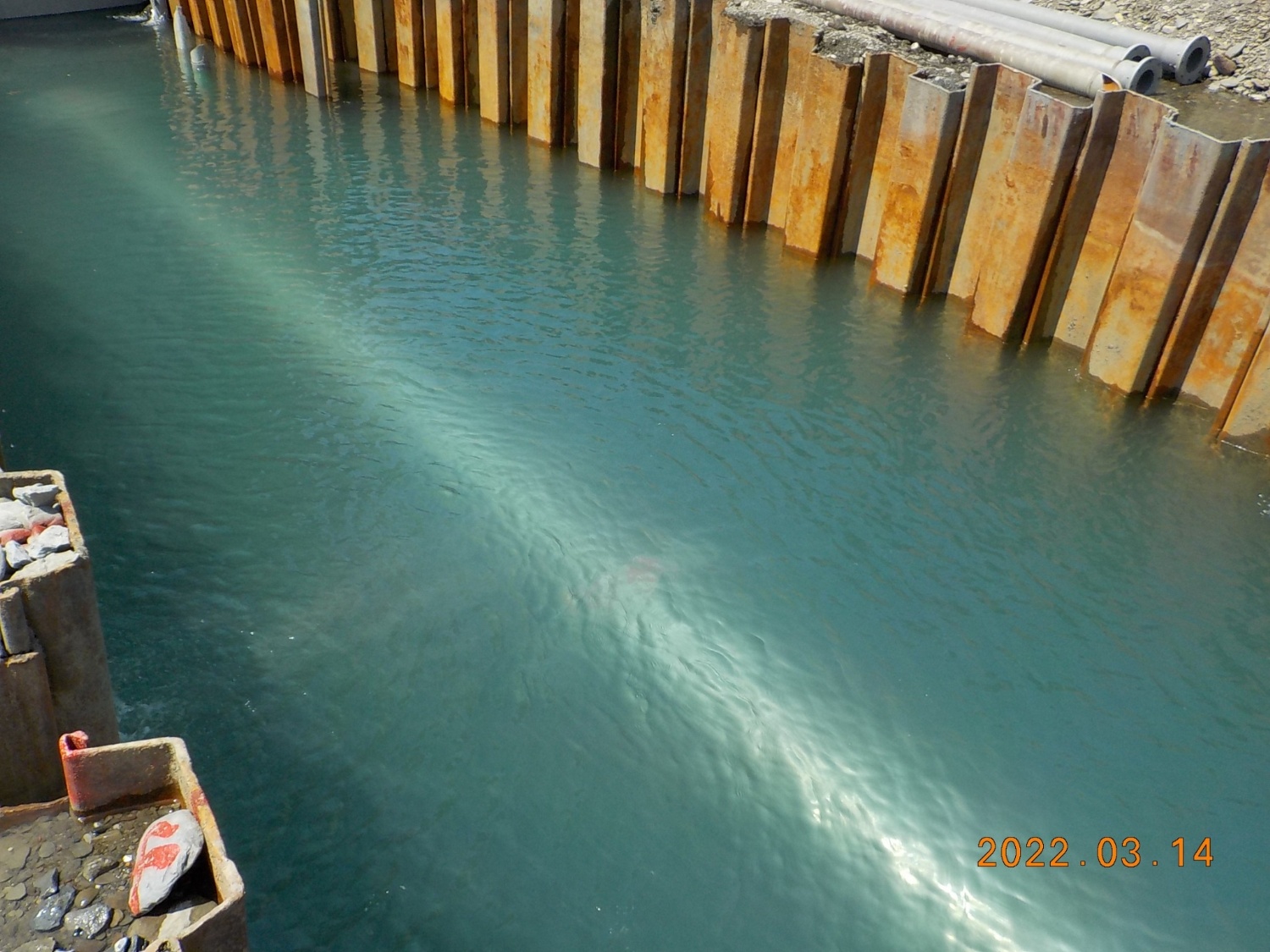 LINE_ALBUM_1110314 集水管接管_220315_0.jpg